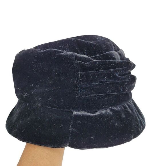 Vintage Betmar Black‎ Velvet Hat Cloche Bucket Ruched Button Detail Retro Glam main image 12
